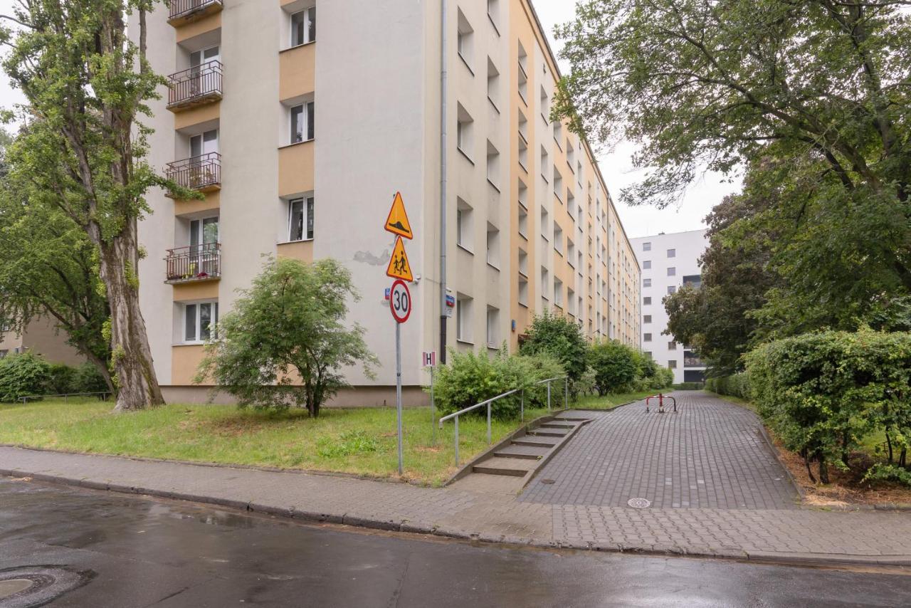 Bright Kasprzaka Wola Near Metro Station By Renters Lägenhet *